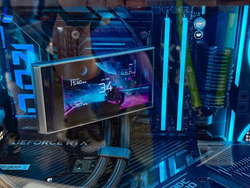DeepCool показала на Computex 2026 кулеры с испарительной камерой VC 2.0, СЖО с изогнутым AMOLED-экраном на 6,67 дюйма и «аквариумы»  - 8